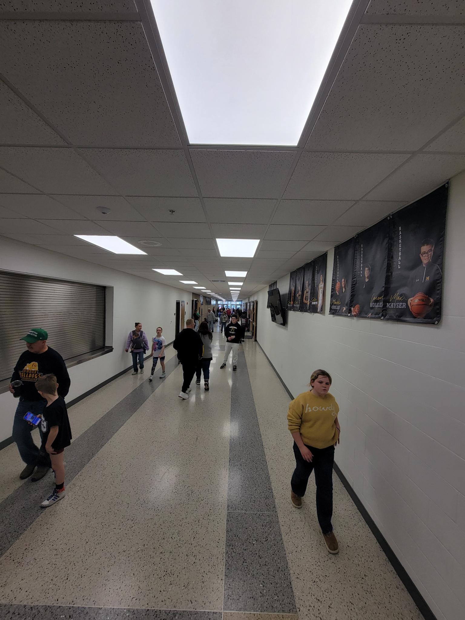 Hallway connecting both gyms