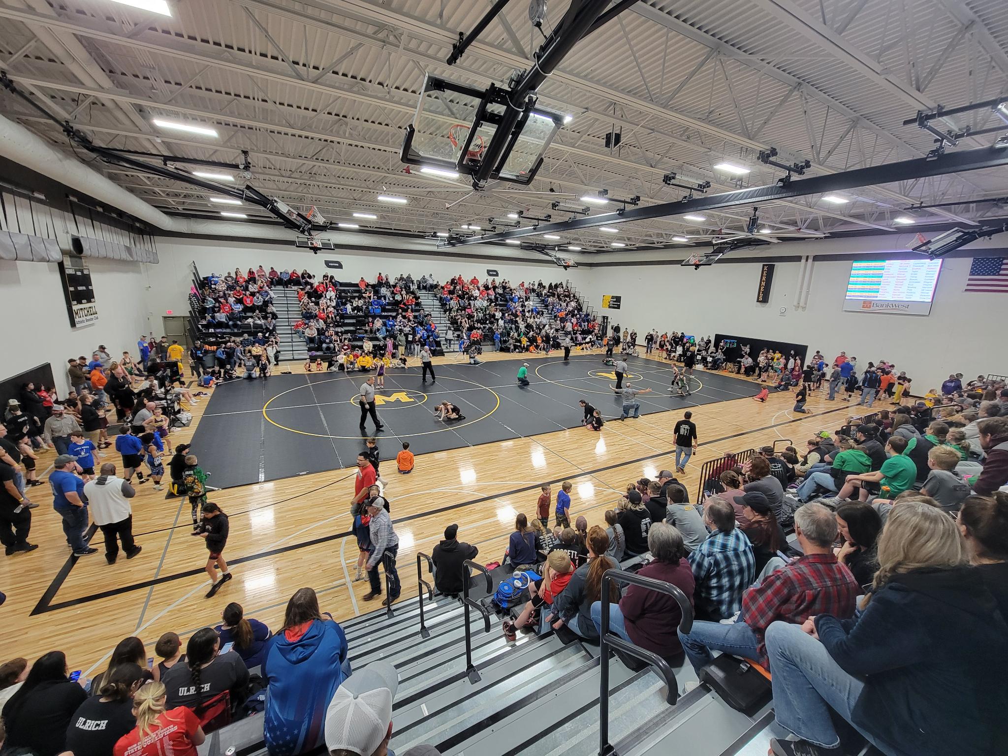 Main gym — multiple mats running